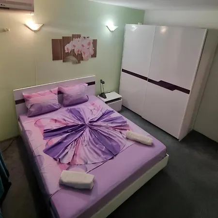 Flora Къща за гости 3*