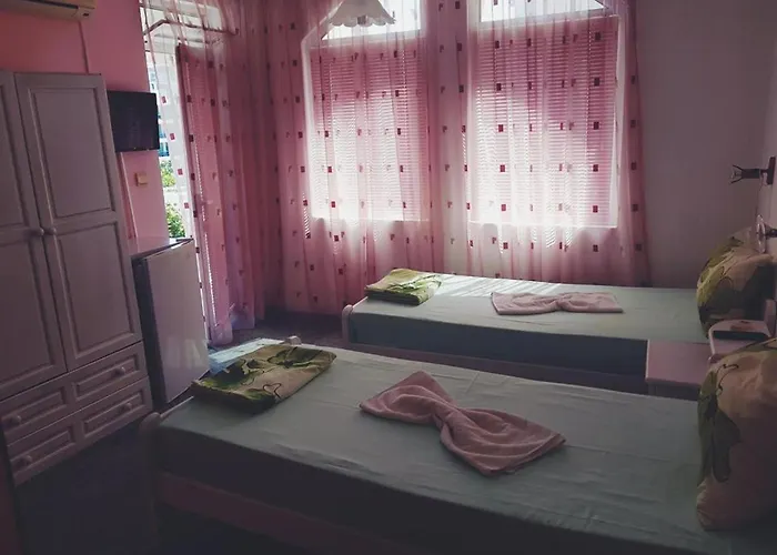 Flora Къща за гости 3*