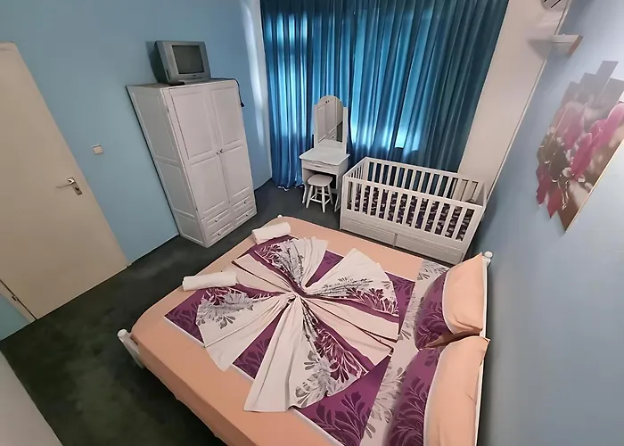 Flora Къща за гости Китен