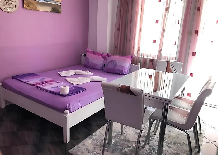 Flora Къща за гости